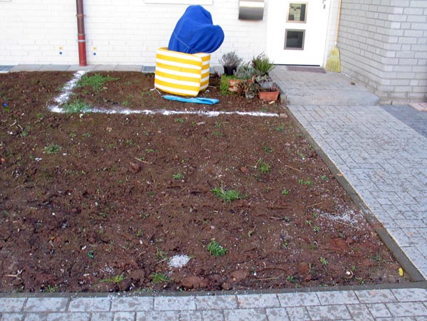 Vorher - Vorgarten Winter 2005