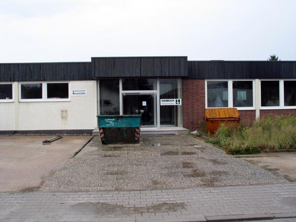 Vorher- Eingangbereich Herbst 2005